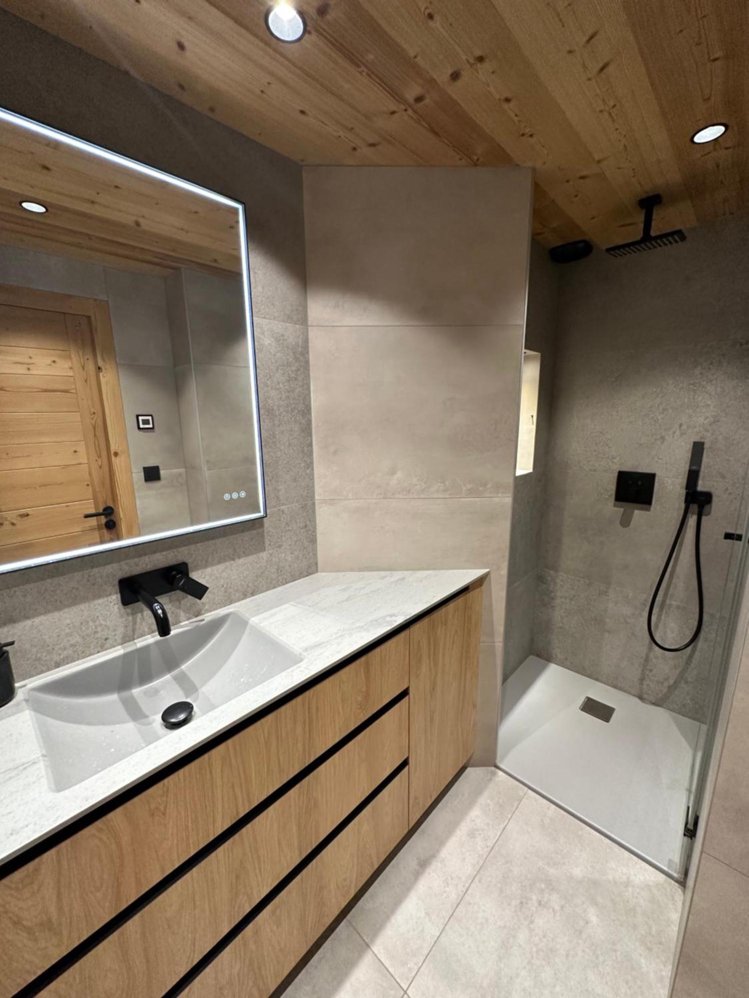 Luxueux Appartement T4 - Lac 5 Min - Parkings Privatifs - Vue Lac Et Montagne Annecy Exteriér fotografie